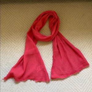Fuscia Crinkly Scarf